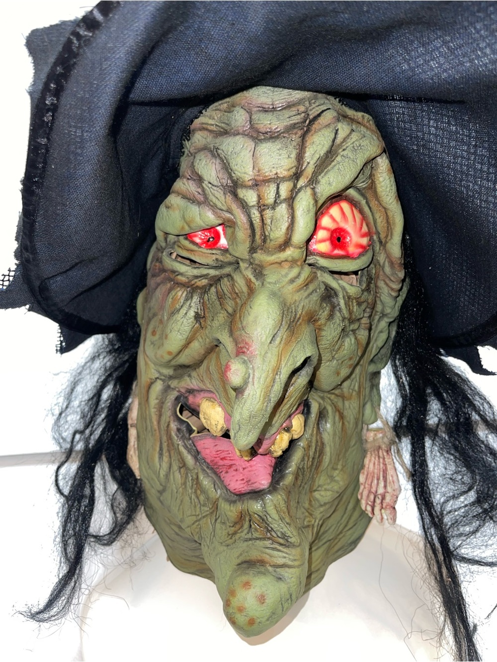 Don Post Studios Witch Mask 2007
Paper Magic Group